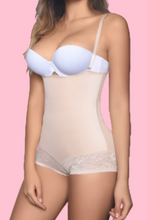Load image into Gallery viewer, 20.134 Strapless Shapewear Body w/ Lace Trim