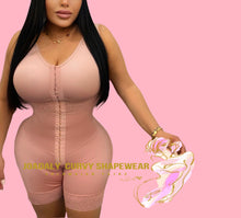 Load image into Gallery viewer, EVA Hourglass Pink Invisible High Shorts
