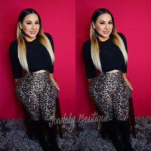 Load image into Gallery viewer, Leopard Print Leggings
