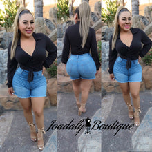 Load image into Gallery viewer, Calita Denim Shorts
